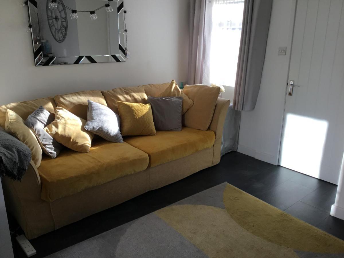 In The Heart Of Chichester Apartment Ngoại thất bức ảnh